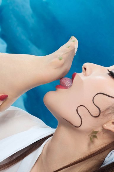 曝赌王千金何超云年底下嫁陈山聪 称将大事铺张‘完美世界官网下载官网’(图3) 完美世界竞技平台官网