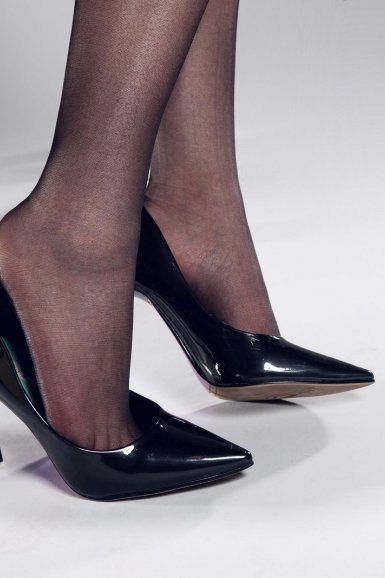 马夏尔破荒 曼联2-0客胜埃弗顿_完美世界竞技平台官网